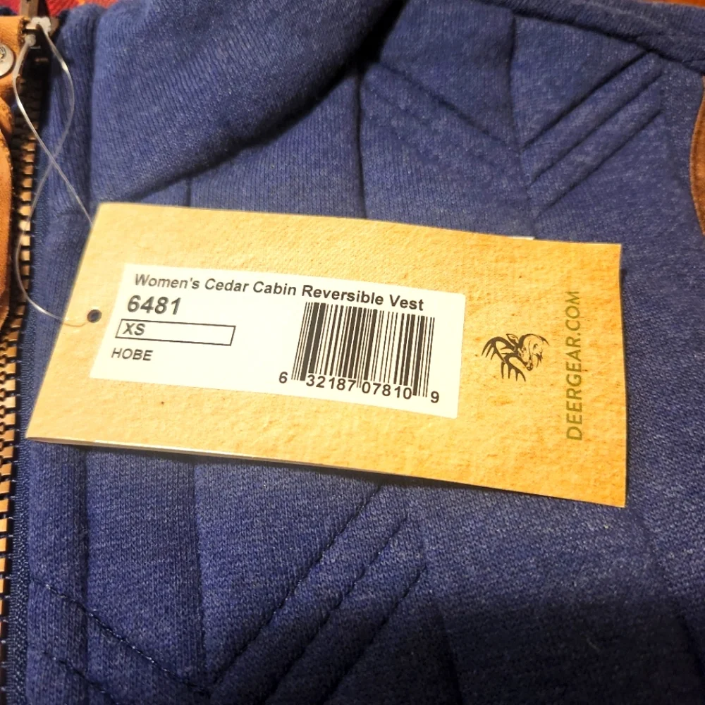 Legendary Whitetails Women's Cedar Cabin Reversible Vest Size XS - Picture 7 of 13